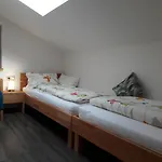 Haus Scharler, Kuenstlergasse Guest house