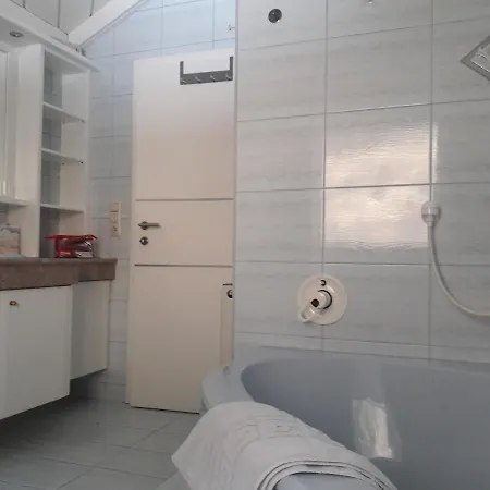 게스트하우스 Haus Scharler, Talstation